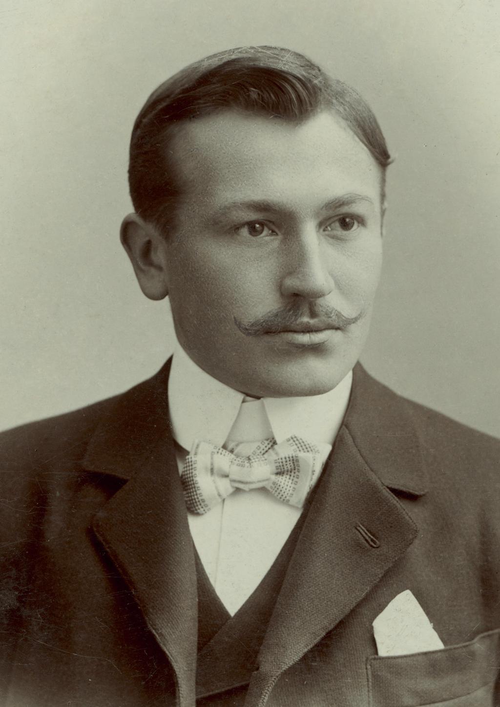El espíritu del Oyster Perpetual hans wilsdorf La historia de Rolex está intrínsecamente vinculada al espíritu pionero y visionario del joven Hans Wilsdorf, su fundador, quien incursionó en el mundo