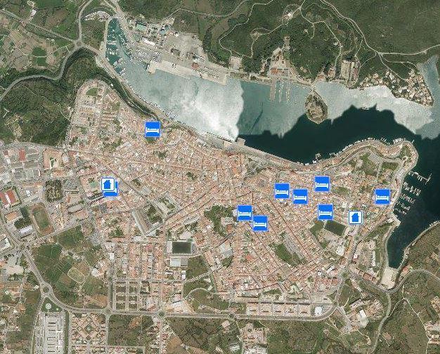Figura 2.10: Localització d apartaments turístics, hotels, hostals i altres a Maó, 2014. Font: IDE Menorca. Figura 2.