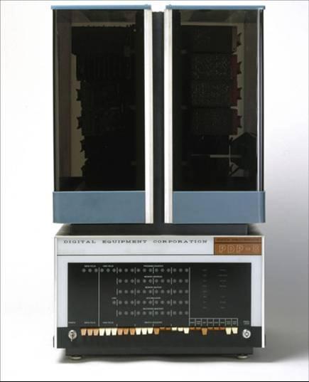3ª Generación: circuitos integrados PDP - DEC (1964) MP y UCP con CI de MSI y SSI Memoria