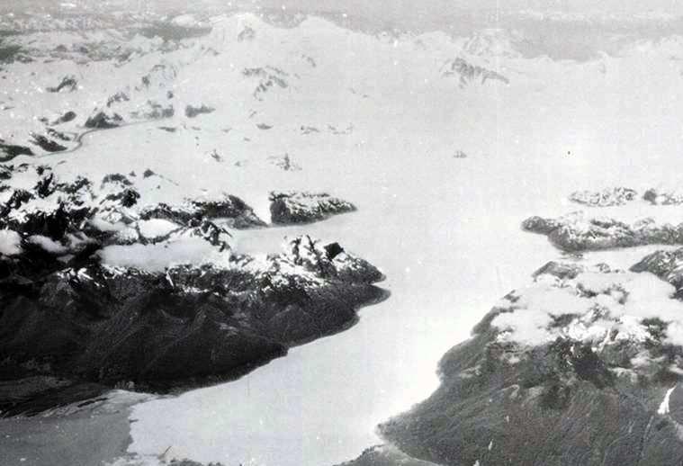 1945 Nivel 4: Variaciones de Glaciares Glaciar San Rafael 2005 Pérdida de 101 km