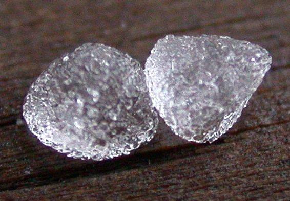 Crecimiento de Cristales Método #2: Acreción de gotas sobre-enfriadas Rimming Los cristales crecen por colisión