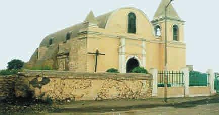 4. La iglesia de San Pedro de Carabayllo La importante presencia de la iglesia en Carabayllo tenía que ver con asuntos territoriales y de doctrina.