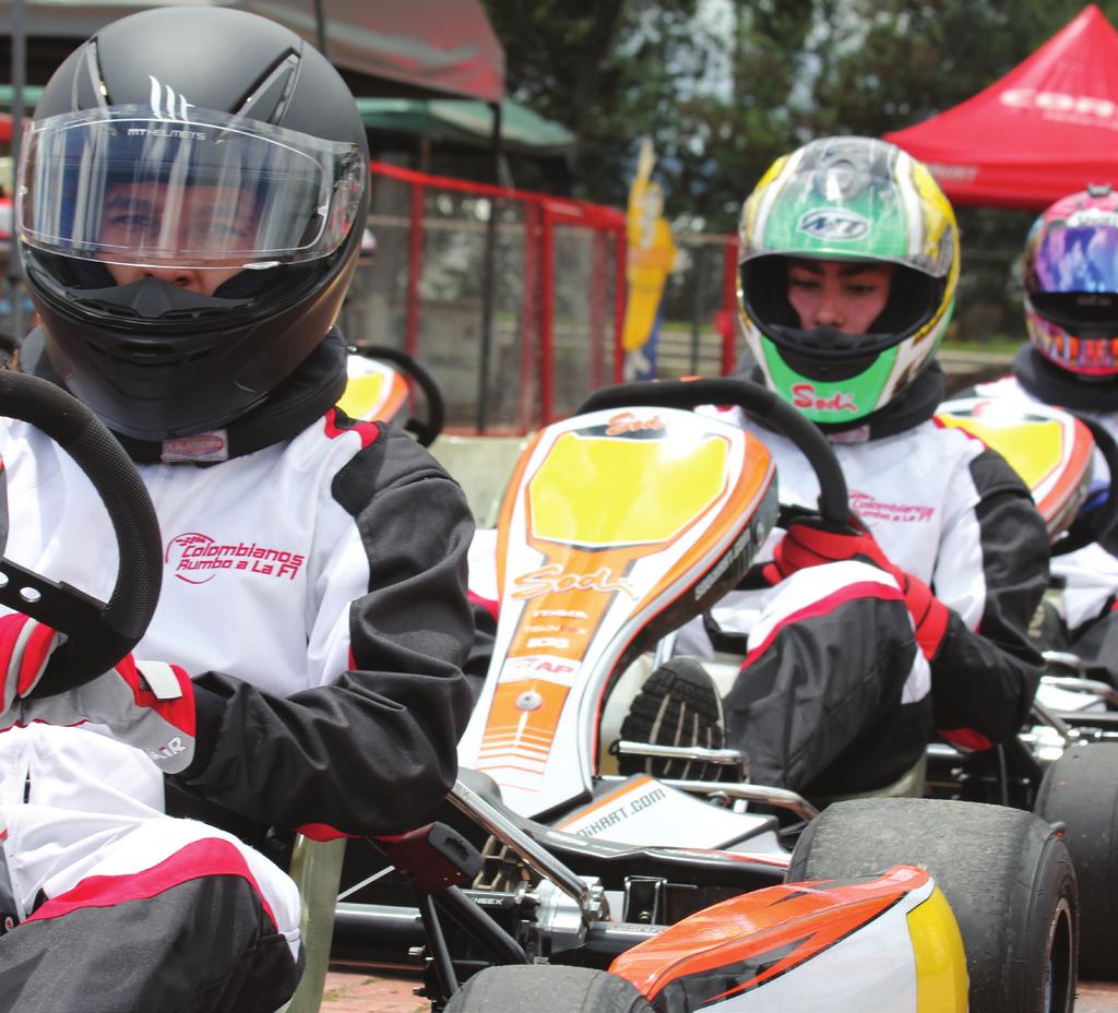 INTRODUCCIÓN Todos los amantes del automovilismo, que tienen el sueño de ser pilotos de Fórmula 1 deben dar su primer paso en el karting. Los karts son reconocidos por ser la base para campeones.