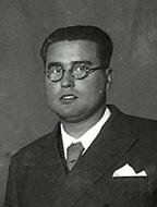 JOSÉ JUAN PÉREZ Alicante 1900-1968 Músico, director de la Orquesta de Cámara de Alicante, directivo del Ateneo y miembro de la Alianza de Intelectuales Antifascistas. Funcionario de Obras del Puerto.