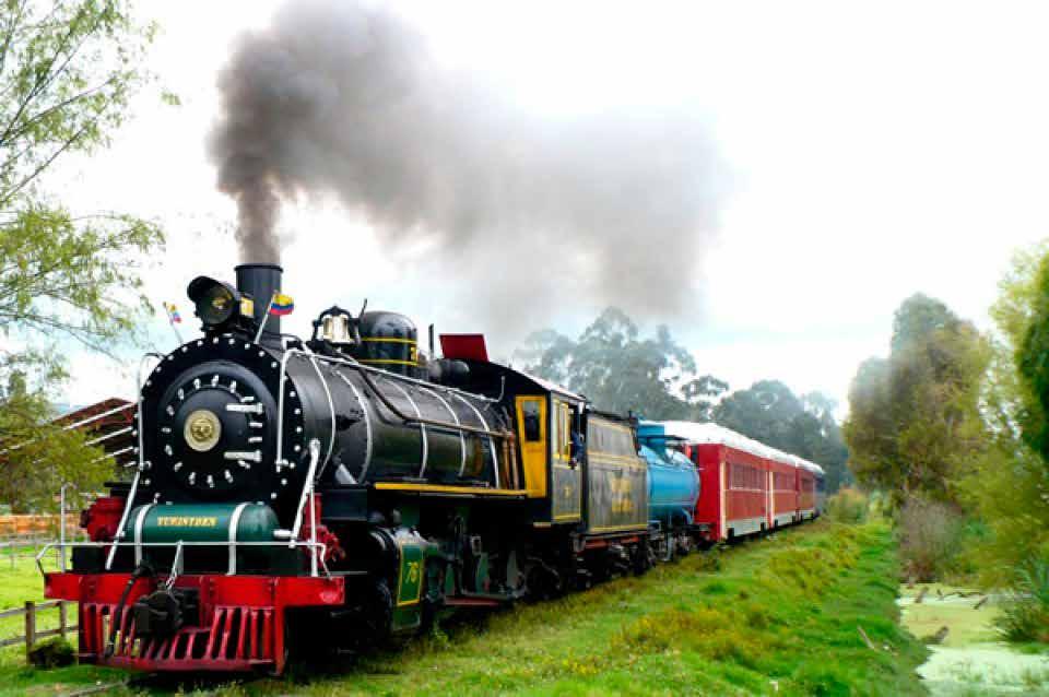 Tu Fondo de Empleados! Descubre la belleza de la Sabana de Bogotá a bordo de un tren clásico con antiguas locomotoras a vapor restauradas.