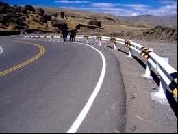 Carretera Izcuchaca Huancavelica, Tr.. 3: Sachapite Huancavelica El proyecto se encuentra ubicado en el Departamento de Huancavelica, con 15.57 Km.