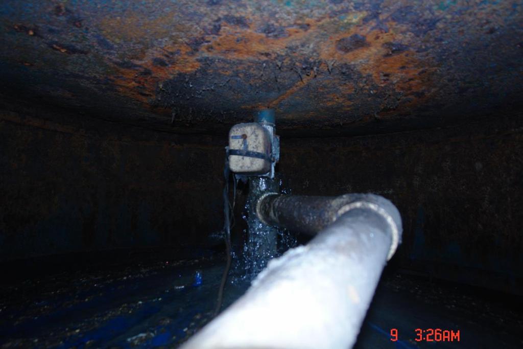 Foto 1; Conexión de la tubería de alimentación de la unidad de Digestión Anaerobia RESULTADOS Caracterización del Agua Residual Generado Se realizó en el mes de mayo un monitoreo de la calidad de las