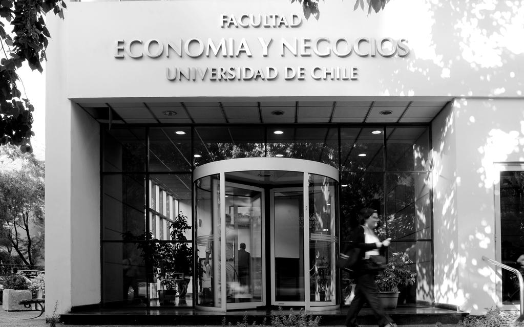 Torre FEN, Facultad de Economía y Negocios, Campus Andrés Bello Centro de Desarrollo Gerencial Facultad de Economía y Negocios Universidad de Chile El Centro de Desarrollo Gerencial tiene como misión