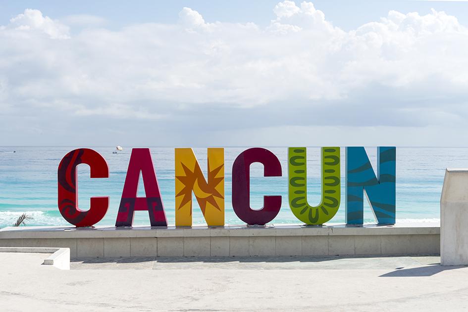 Actividades Itinerarios geográficos Nivel: B1 De viaje a... Cancún! por Silvia Peron con la revisión lingüística de Marta Lozano Molina Cancun, playa Delfines. ppart/shutterstock.