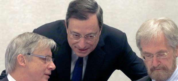 Draghi alarga el programa de compra de deuda e inyectará medio billón más en la eurozona La barra libre de efectivo sigue abierta en Francfort. El Banco Central Europeo (BCE) inyectará 540.