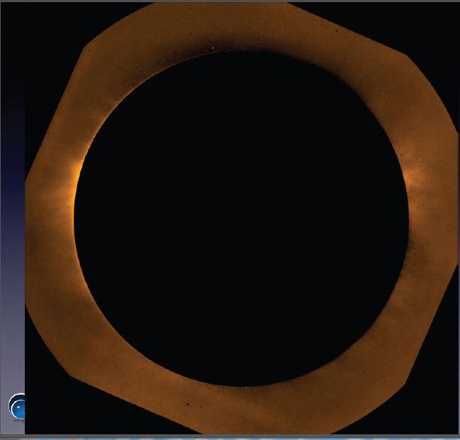 Fe XIII, un détecteur Zyla, y un filtro Lyot, permitiendo de medir velocidad y campo magnetico a dentro de la corona muy caliente.