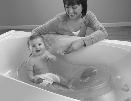 Toddler Niño pequeño Jeune enfant Infant Insert Tope para bebé Butoir de sécurité Pull apart the sides of the bathtub and remove the infant insert.