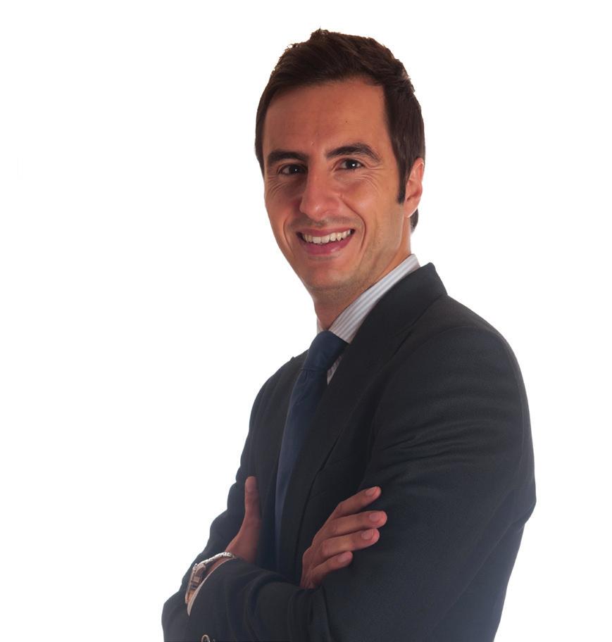 SERGI RAMO Sergi Ramo es consultor en el área de ventas por más de 10 años y socio de Barna Consulting Group, consultora comercial en España con más de 30 años de experiencia.