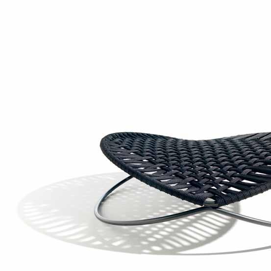 Ulah design Mut Design Ulah es un nuevo concepto de asiento para uso exterior e interior. En Mut hemos basado su desarrollo y diseño en la contraposición de ideas.