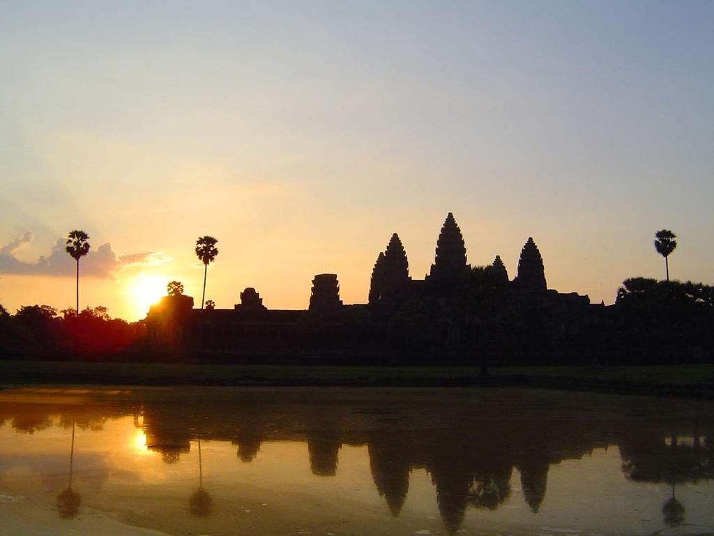 Salida del sol en el Templo de Angkor y