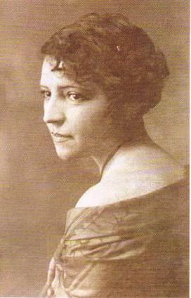 Teresa Vásquez fue uno de los primeros amores de Neruda, a quien conoció en los días de verano en Puerto Saavedra, con apenas 14 años.