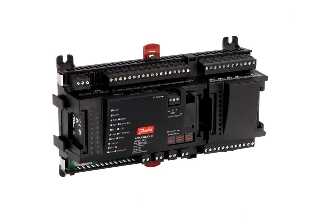 Control: - Danfoss AK-PC 781 A, controlando: #13 - Compresores MT, IT (paralelos) y LT - Multieyector / Válvula expansión transcrítica -