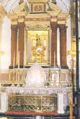 Milagro Estatua del Niño Jesús que indicó el lugar donde se encontraban las Santa Partículas