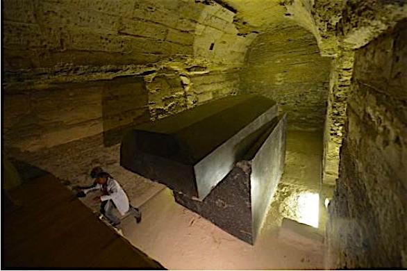 Serapeum, Museo Imhotep) y Dahshur (Pirámide doblada, Pirámide Roja,