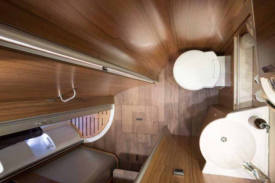 Baño Un diseño moderno intemporal para viajar sin renunciar a nada.