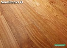detallada del producto: Tarima de madera maciza 100%.