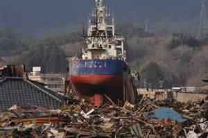 2. Experiencia de Japón acerca del Gran Terremoto del Este del Japón del 2011 17 Los daños del Gran Terremoto del Este del Japón (Magnitud 9) Muertos/desaparecidos Experiencia de Japón: Gran