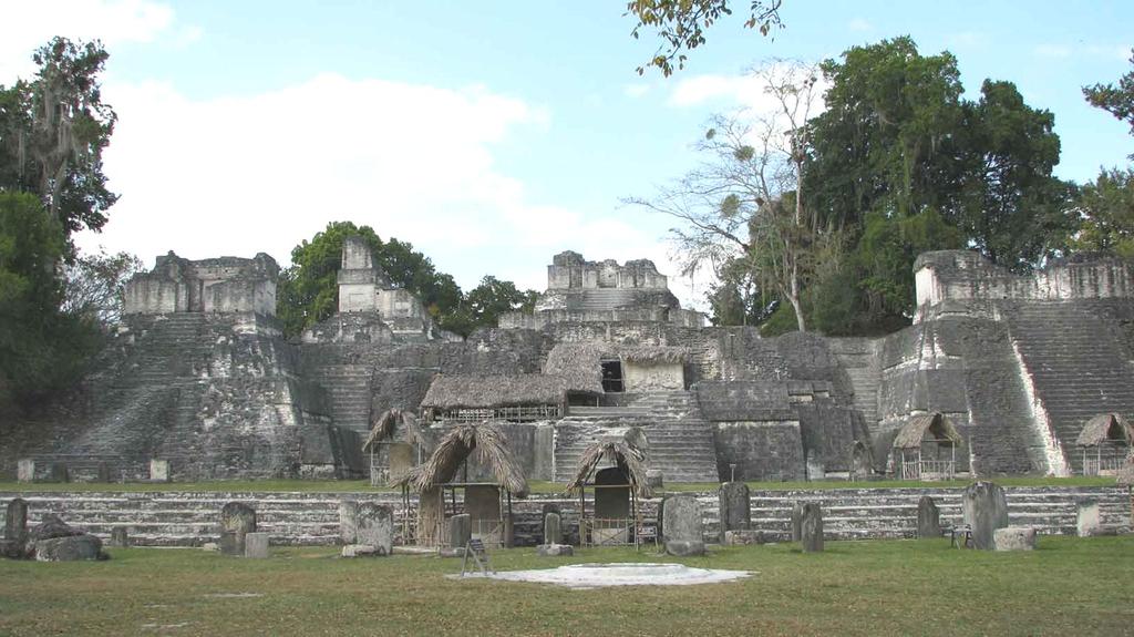 Gran parte de la arquitectura de Tikal proviene del periodo Preclásico.