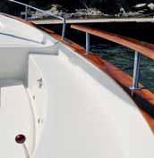 Distribución  Con un óptimo trabajo llevado a cabo y materiales de buena calidad, estéticamente, la embarcación tiene todas las características del llaüt balear.