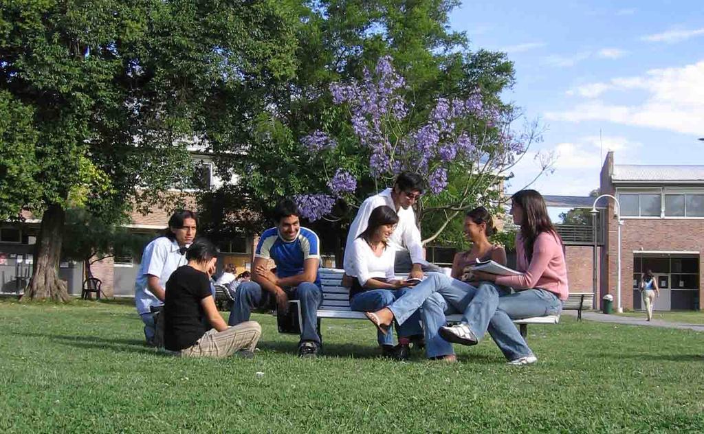 BECAS UCO-GLOBAL La Universidad de Córdoba convoca las becas UCO-GLOBAL con la finalidad de potenciar y