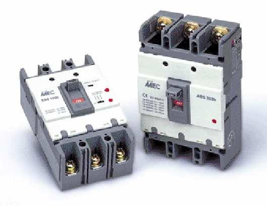 potencia Interruptor termomagnético de caja moldeada Medio de protección y desconexión principal Equipos grandes con varios interruptores termomagnéticos Cumplen las normas IEC-947-2 y de calidad