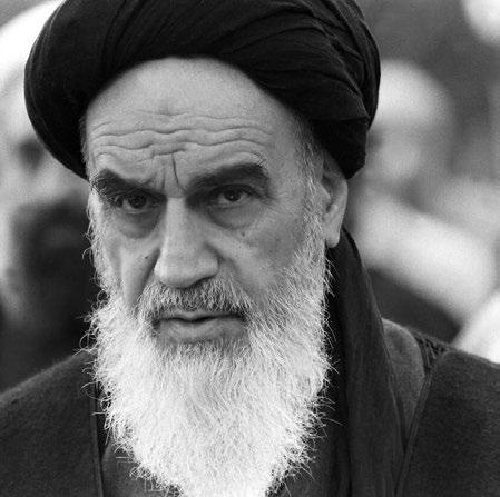 Debido a su particular atención a la religión, el movimiento islámico tuvo un progreso constante y se difundió por Medio Oriente siguiendo la victoria de la revolución islámica en Irán.