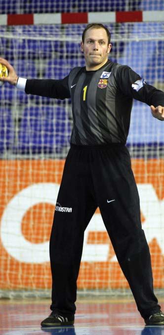 Kasper Hvidt va iniciar el seu recorregut com a porter del FC Barcelona el 2007, després de tres temporades al Portland San Antonio i un llarg recorregut per la Lliga Asobal.