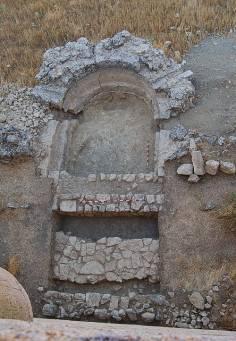 Cerámicas en la encrucijada: un ajuar del castillo de Villalonso (Zamora) de comienzos