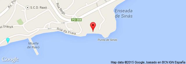 Se encuentra en una zona con espacios naturales. Praia de Sinás Ruta desde Praia de Xiorto hasta Praia de Sinás.