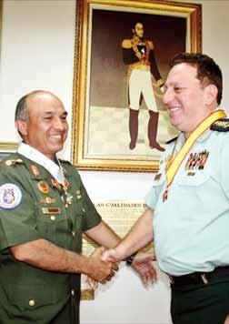 Ministro del Poder Popular para la Defensa (foto 1)y al General en Jefe Henry de Jesús Rangel Silva, Jefe del Comando Estratégico Operacional (Foto 2) e