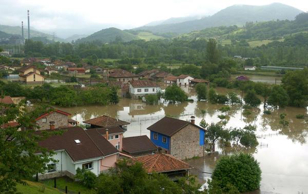 La gestión de los riesgos de inundación Una responsabilidad compartida Unión Europea Organismos de cuenca Ordenación del Territorio