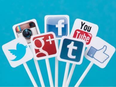 REDES SOCIALES La presencia en Redes Sociales es un pilar fundamental para la Empresa del siglo XXI.