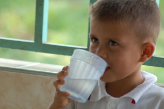 Número de fuentes de agua contaminadas(de las 30 escuelas identificadas) Valores IRCA (Índice de Riesgo de la Calidad del Agua) fuentes analizadas Agua, Saneamiento y Higiene Sector Priorizado 2