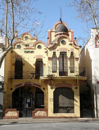 Rambla Principal, 114-116 La Casa Magrinà o Can Renard fue diseñada por Josep Mª Miró Gibernau en 1923.