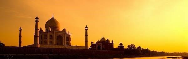 Taj Mahal - La repentina muerte de Mumtaz Mahal "la Perla del Palacio", la favorita del rey Shah Jahan, al alumbrar a su decimocuarto hijo, le dejó sumido en la más pura desolación.