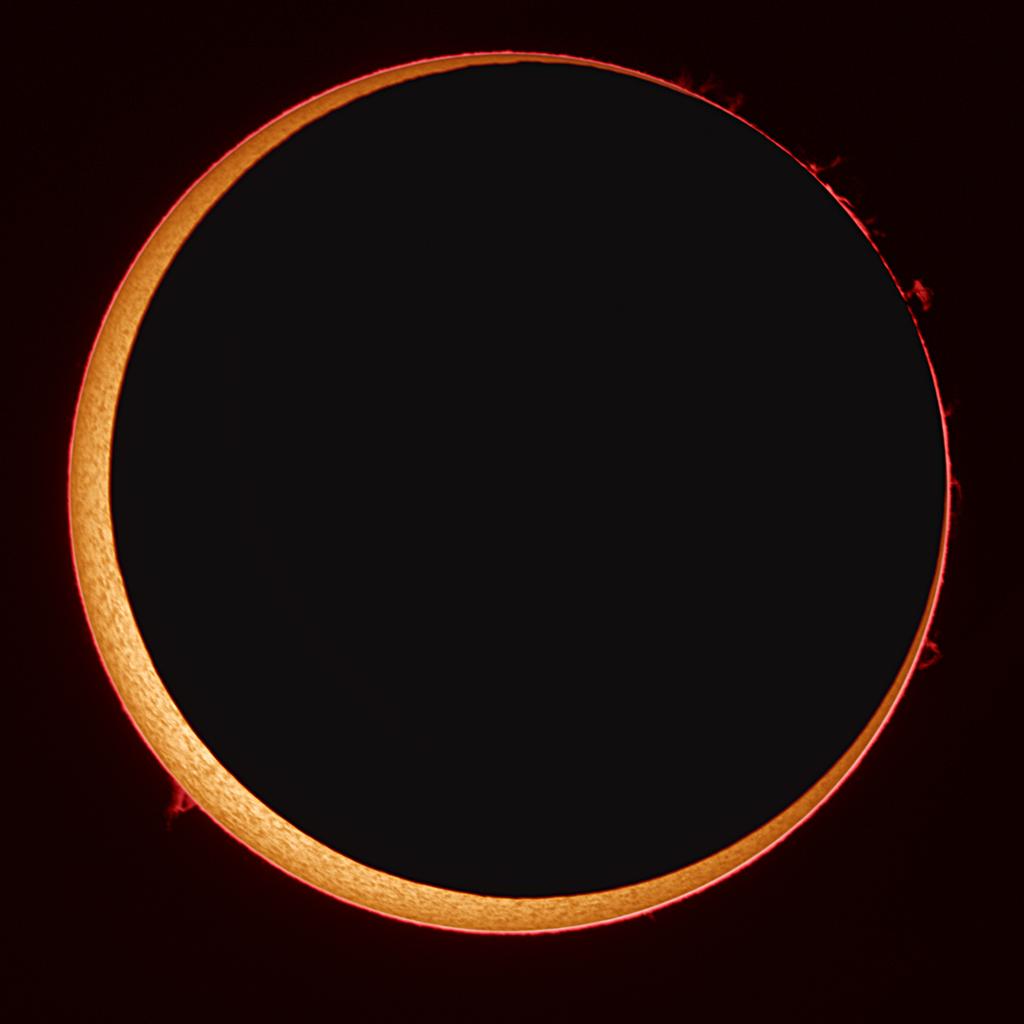 Por qué la NASA estudia los eclipses? La NASA es la agencia de los Estados Unidos que estudia el espacio. Su nombre completo es Administración Nacional de la Aeronáutica y del Espacio.