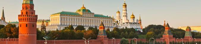 RUSSIA Día 3 Moscú S. Petersburgo D C* - _ Ninguna visita estaría completa en Moscú sin visitar el Kremlin.