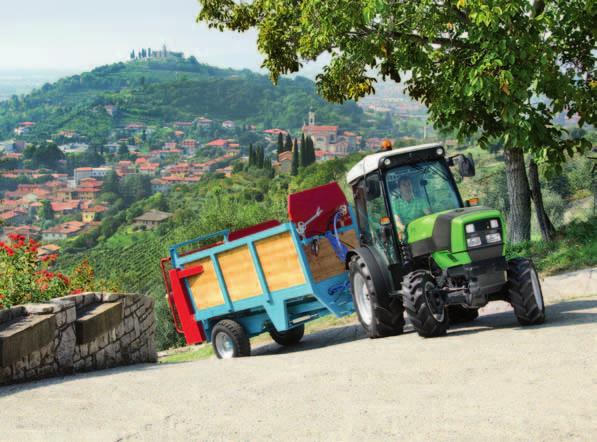 con capacidad de 8 l / min y hasta cinco distribuidores auxiliares Los Agroplus V y S son tractores especializados, compactos y versátiles, muy fáciles de manejar gracias a sus inigualables