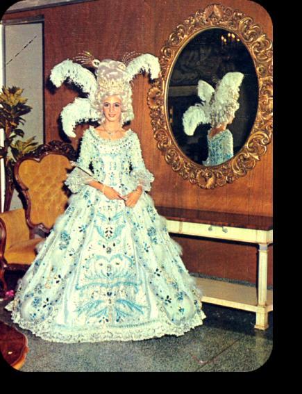 Rubio Carlo) Reina Infantil del Carnaval Juan Ponce de León 1975 Representó: