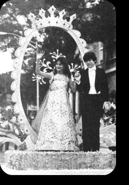 Stella Estévez) Reina Infantil del Carnaval Juan Ponce de León 1981 Representó: La reina de la fantasía Tema del reinado:
