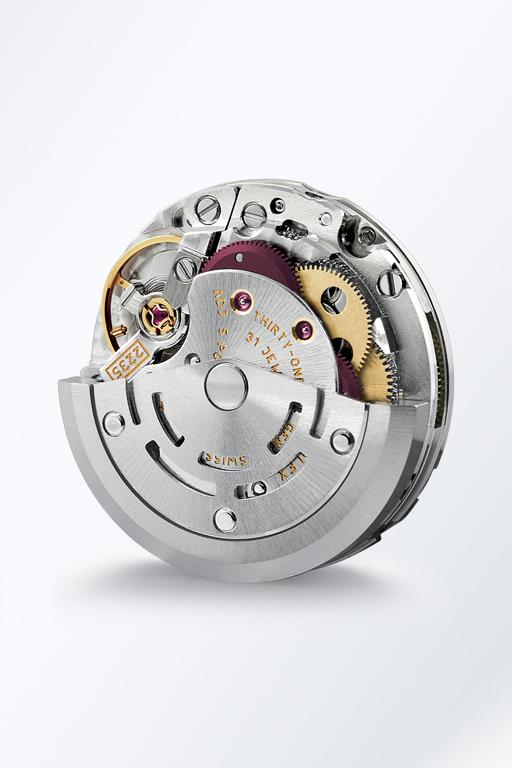 Características EL MOVIMIENTO 2235 El calibre 2235 es un movimiento mecánico de cuerda automática completamente desarrollado y manufacturado por Rolex.