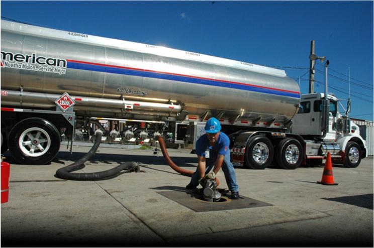 COMBUSTIBLES AMERICAN PETROLEUM EL SALVADOR distribuye combustible Diesel, Gasolina Súper, Gasolina regular, todos los combustibles cumplen con las especificaciones ASTM y regulaciones