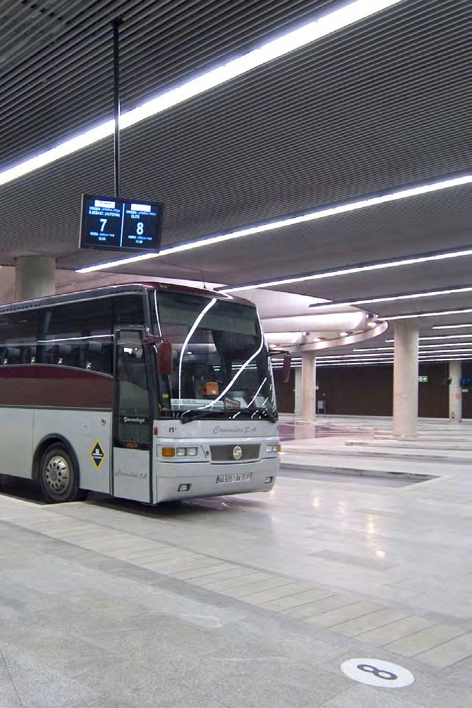 Lámparas Tubos LED Estación de autobuses Pamplona