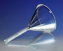 El embudo El embudo es un instrumento empleado para canalizar líquidos y materiales sólidos granulares en recipientes con bocas