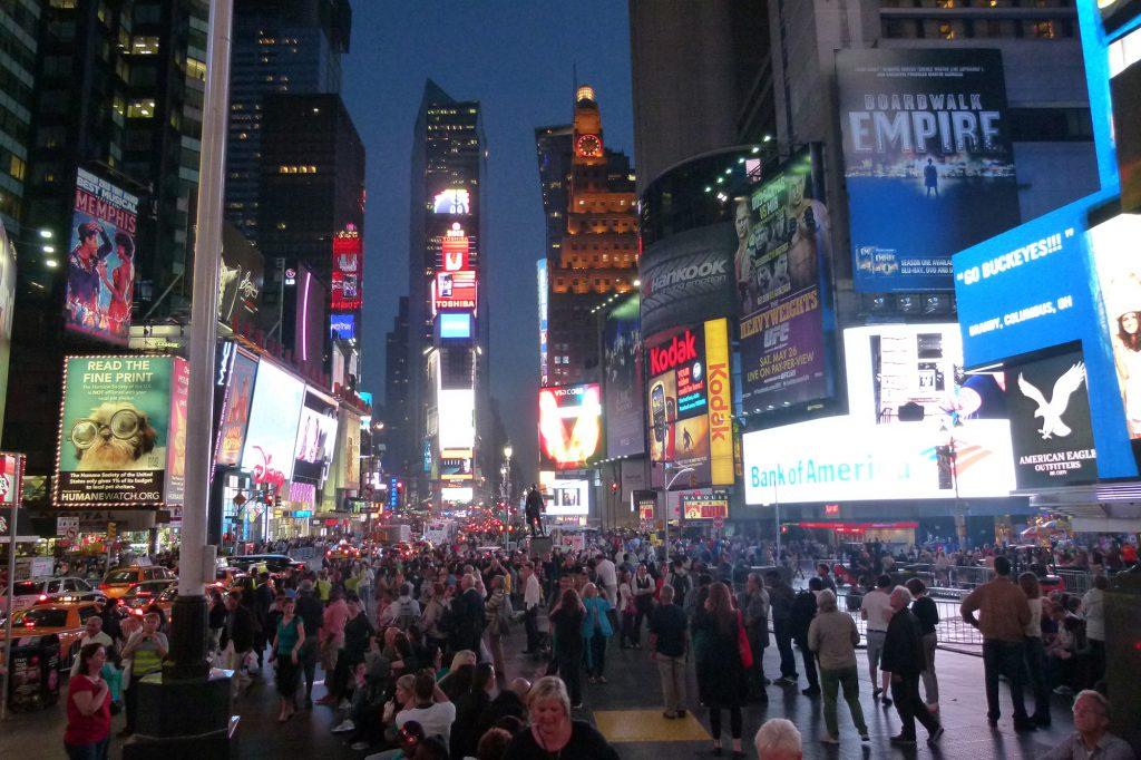 Última foto de noche en Times Square.